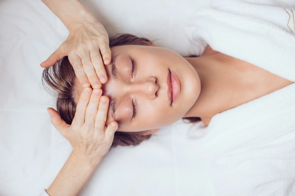 Magnétiseur à Bouaye : 5 clés pour un bien-être optimal